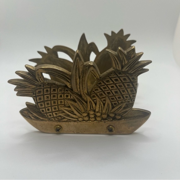 Vintage brass pineapple napkin or letter holder. - Picture 6 of 9